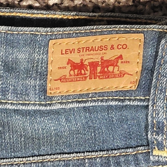 Levi 518 Superlow Flare Jeans- Size 9M - Picture 4 of 5